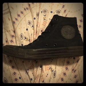 Black converse high tops